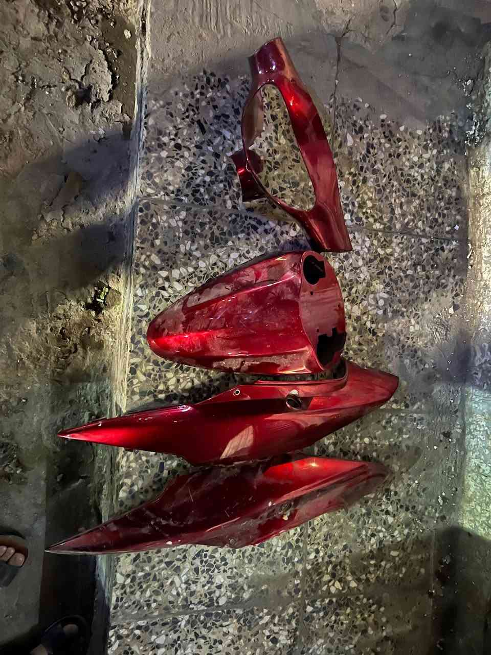 كفرات ماكس منغولي تجاري لون دم الغزال نقص كفر امامي فقط للتواصل ***********5عنواني بغداد
