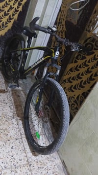 بايسكل جبلي البيع مكينع جديده عكرب جديد تايرات جدد السعر خاص رقمي بي و...