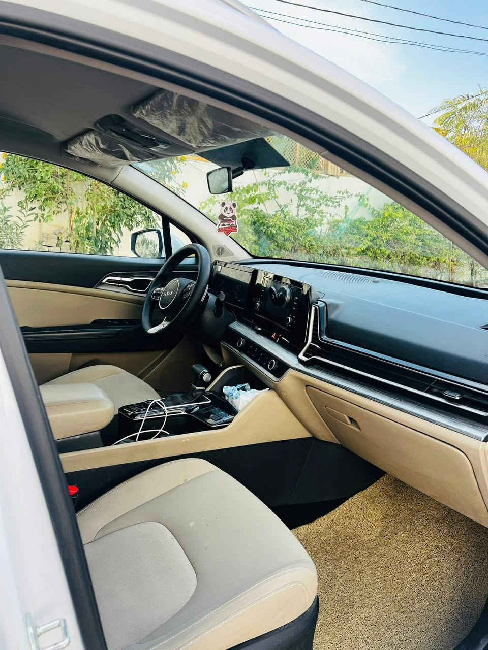 السلام عليكم سبورتج 2023
كيا سبورتج 2023 خليجي
رقم بغداد نكليزي باسمي تحويل ثاني يوم 
 مكفوله كفاله عامه بيها بارد  قليل 
محرك ٢٠٠٠دوش ماشيه 55 الف 
حساسات امامي
حساسات خلفي
لايت زينون + LED
كشافات 
بك لايت LED 
مفتاح التشغيل بصمة
ابواب بصمه 
تشغيل عن بعد 
دشبول شاشة 
شاشة Apple Car play
كـامـيـرا خـلـفـيـة دوارة.
مثبت السرعة Cruise
المودات والأوامر الصوتية
أوضاع القيادة  Drive Mode
فحص أنظمة السيارة 
حساسات ضغط اطارات  
شفتات مقود
نظام ترحيب  
قطعتين تبريد
هاند بريك بصمة 
نظام مانع الانزلاق
نظام نزول المنحدرات
اشارة في المرايا الجانبية
مخرج منفذ الطاقة

السعر 210 قفل
مكان السياره نجف مجمع الاميرات 
رقم تلفوني ***********
