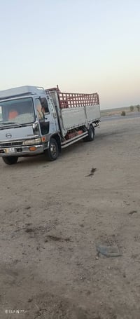 هينو طيرة لبيع محرك سبعين عادي طول ستة وربع بلادي رقم بغداد مكان سيارة...