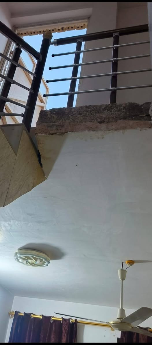 محجر درج المنيوم لونين الطول 5 متر مع شمعة كرستال أخو الجديد
السعر 225 وبي مجال قليل مكاني نجف حي المكرمه للاستفسار ***********
