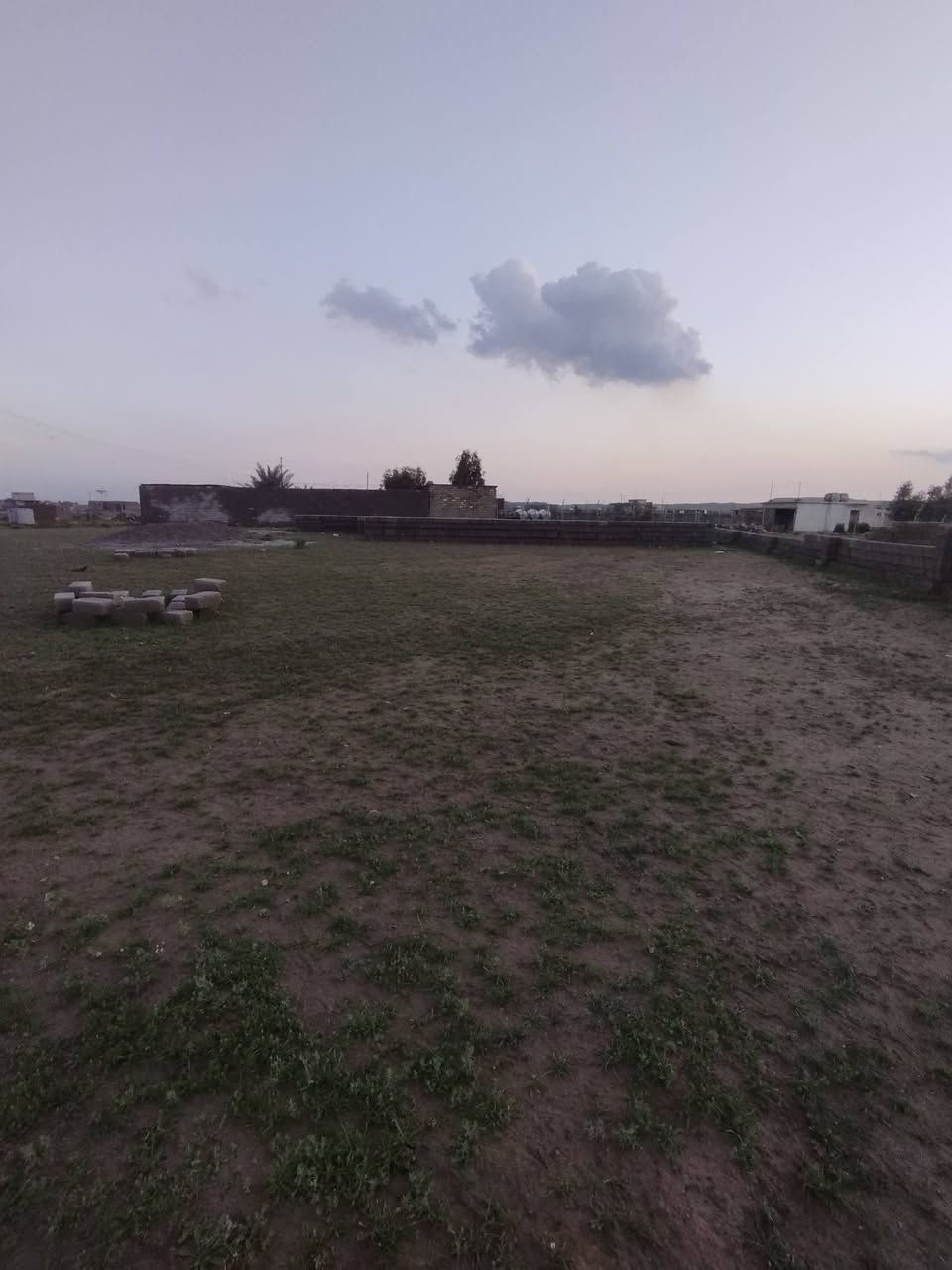 #مكلف  ب النشر
السلام عليكم للبيع قطعة أرض مع تكعيب   نصف  دونم 
في الرحة   واصلها كافة الخدمات ماء و كهرباء 
للاستفسار ‏‪0774 088 4813‬‏
اومراسلة خاص 
#مكلف ب النشر
