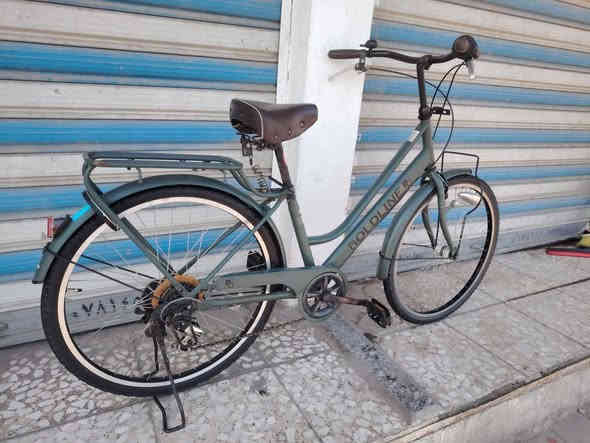 السلام عليكم ورحمة الله وبركاته
بيسكل بناتي حجم ٢٦ تاير عريض أوزان 

باله ياباني النضافه فول  

ماركه ( ALFLRK) 

السعر اكتب تم ويجيك خاص 

 سيبايه عضم اصلي 

كير ٦ نمر شيمانو شغال 

موديل حديث 

 كير وحساس شغال فول

حساس شيمانو بطيخه شيمانو  بايدرات باله عكرب شيمانو 

لون ميمز غير لون الموضح بل صوره  القطعه مختمه 

تاير عريض أوزان يتحمل وزن 

كشن طبي اصلي أوزان 

فول موصفات قطعه نضيفه 

عنوان بغداد التاجي 

هاتف ***********

الاستفسار واتساب
