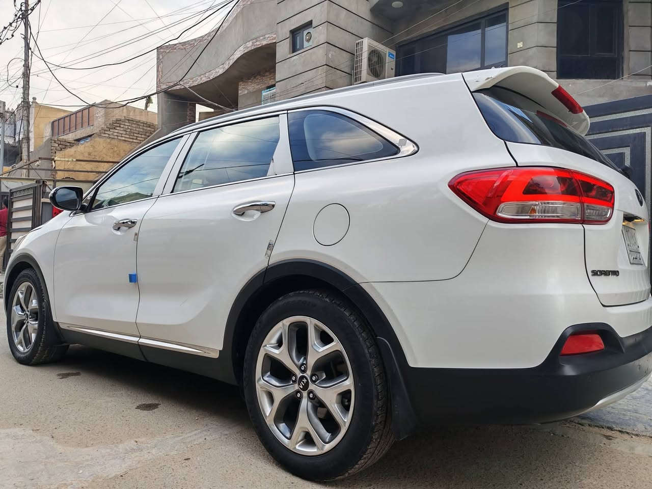 🚗 للبيع : كيا سورنتو 2016 *خليجي*
📍مكان السيارة : بغداد _ الدورة
☎️ للتواصل : ***********
💰 السعر :210 $ ورقة قابل للتفاوض
🛠️ المحرك : 6 سلندر
💥 الرقم : بغداد تحويل ثاني يوم
💎 الحالة العامة للسيارة : السيارة فووول عدا الفتحة  نظيفة جدا وجاهزة من كلشي 🚗🛑
✅مواصفات  السيارة : الخليجي المعروفة السيارة مكفولة من الضرر والضربة 🛑 مكفولة داخل وخارج ومحرك وكير
السونار مرفق مع الصور
@الجميع
