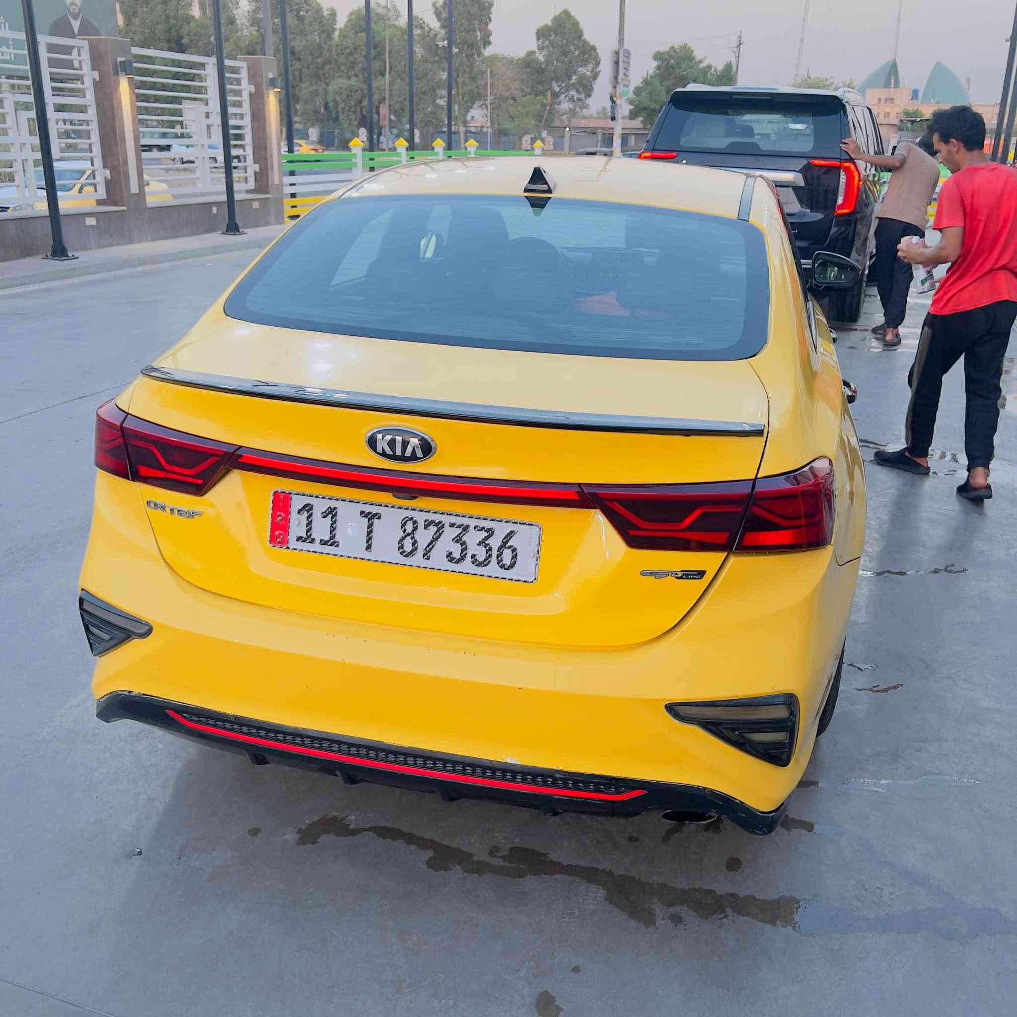 السلام عليكم 
كيا فورتي موديل GT 2021
محركة 2000 دوش 
كير At
ماشية 95
صورة الحادث مرفقه مع الصور 
سونار موجود سيارة معروضه 128
مكاني مدينة الصدر رقم الهاتف 
*********** بغداد, العراق
