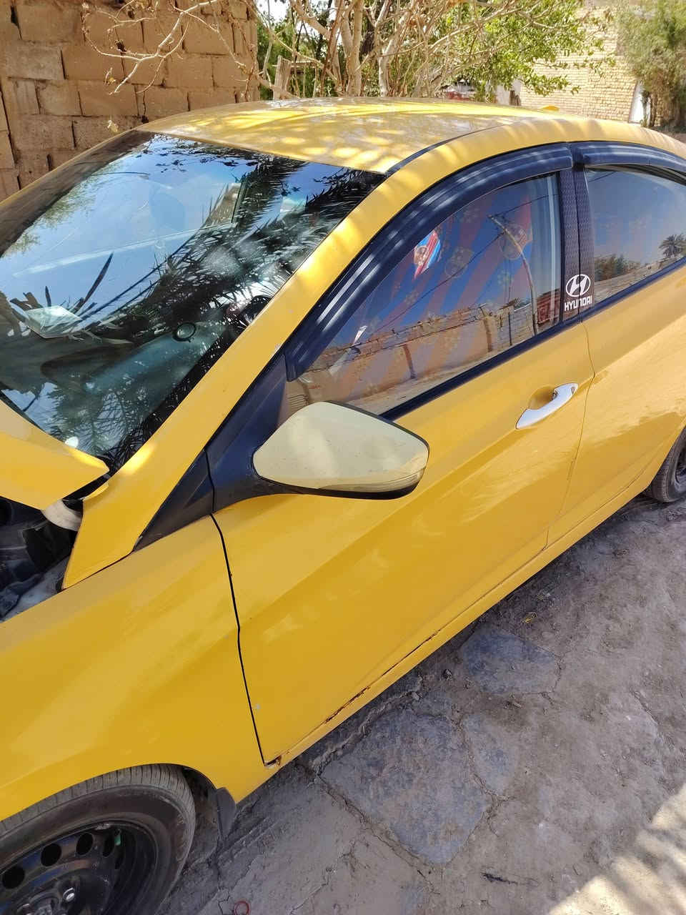 سياره للبيع أكسنت ٢٠١٦ أمريكي رقم بغداد نكلزيي مكينه ١٠٠٦جديده حداديه ٨٠ ٪١٠٠ تبريد نقص غاز هيه وغرامه مصفره مابيع وكله شرط تحويل سعر ٧٩ وبيها مجال حك الجيه مكلف بلنشر رقم صاحب سياره ***********
