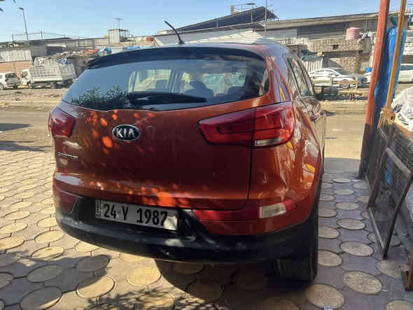 كيا سبورتج موديل ١٦ خليجيه للبيع سعر ١٤٢
رقم دهوك للبيع بس مو هذا رقم البيهة رقم عادي بتحويل ناخذه ونرقم غيره
بدون حادث فقط صبغ البنيد اثر جراد
مواصفات عاديه قماره حديد
ماشيا ١٦٠
سياره جاهزه
موجوده بغداد الجديده او جميله
السعر ١٤٢
تلفون ***********
