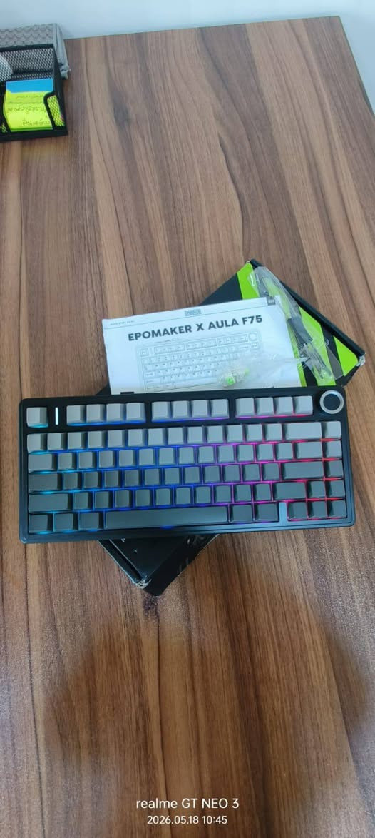 الله حيهم
شون شباب 
كيبورد مرتب مثلكم aula f 75 pro 
مرتب مثل ما تشوفون 
بيش؟؟
٧٠؟
٦٠؟
٥٥ ويه سعر توصيل 
علما كيبورد جديد لم يستخدم قط كامل ملحقات 
تواصل على واتس اب على رقم اخواني
***********

