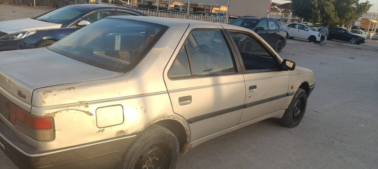 سلام عليكم بيجو رواموديل٢٠٠٩مكفوله المالك يريد مداور السنويه٢٠٢٩سعر ٢٤ ***********
