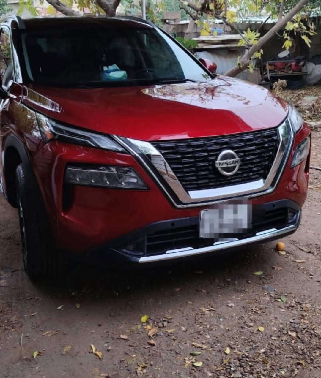 السلام عليكم 
 للبيع  (نيسان روج  (بلاتنيوم  اعلى فئة )  فول مواصفات موديل 2023  /ماشيه ١٣ 
(الضربه الدعاميه الأماميه الدركه والبرده فقط )
رقم اربيل 
(مكان السياره بغداد ) السعر  175 
للأستفسار عن السياره  صاحب السياره على الرقم  
خط واتساب 
‏٠٧٨٨ ٢٨٧ ٠٠٥٨
