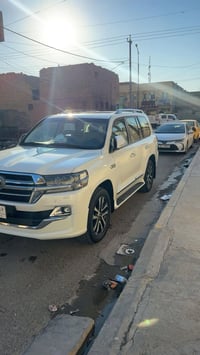 لاندكروزر GXR • ٢٠١٧ • فول مواصفات