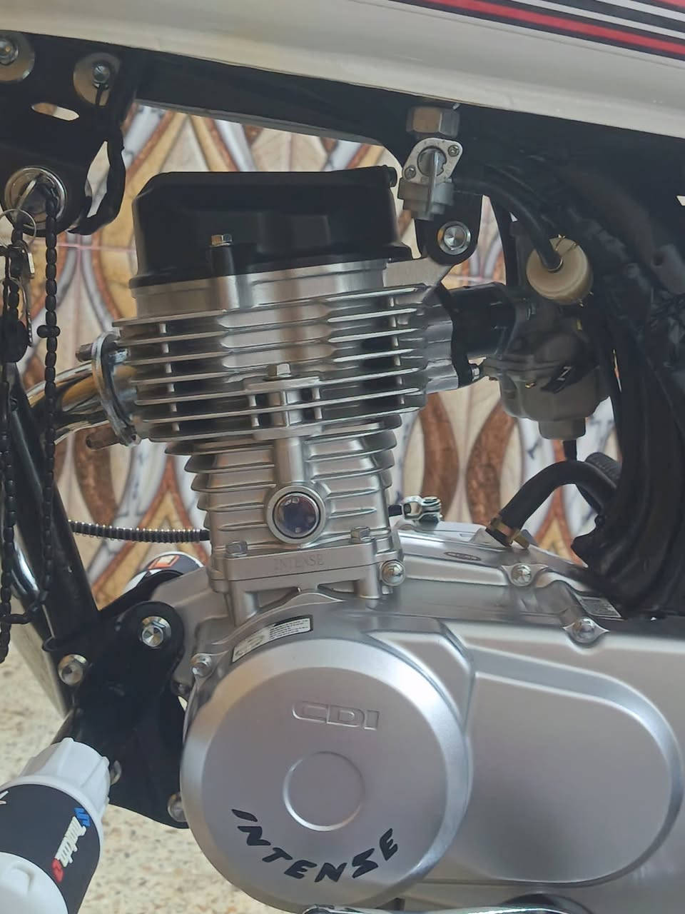 سلام عليكم
دراجة البيع اوراق اصولي مديل 2019 
الدراجة صالهة 20 من معمره 
***********
