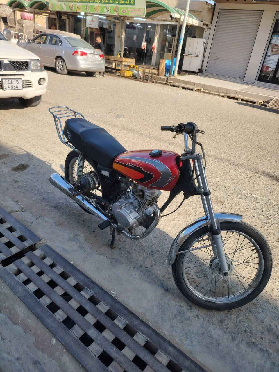 دراجه لبيع المحرك 20 ولشاصي 16دراجه وراق سكنر تخبل السعر 400 وبيه مجال قليل ***********
