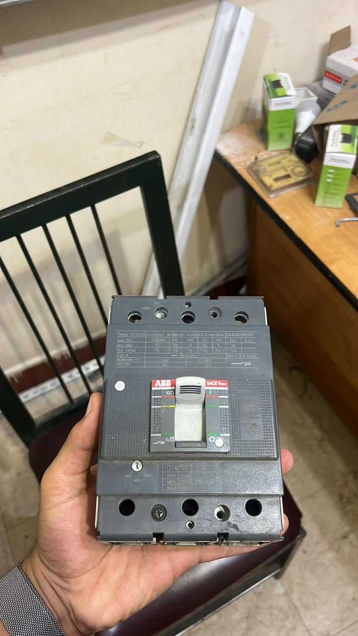 متاح قواطع abb tmax و xt
جميع الامبيرات
63a
100a
125a
160a
250a


**إذا كنت صاحب هذا الإعلان وتريد حذفه لأي سبب، رجاءا أرسل رسالة إلى الدعم الفني**