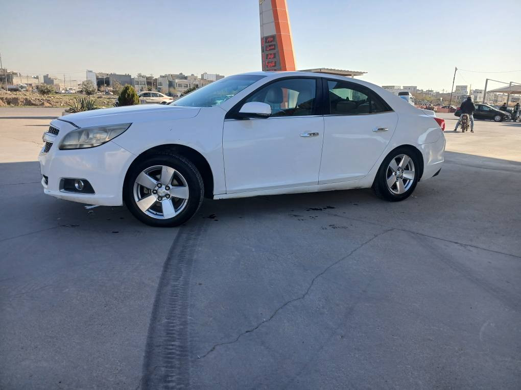 شۆفرلێت مالیبۆ ٢٠١٤ خەلیجی مەکینە ٢٤ سەیارەکی زۆر زۆر خاوینە بێ مەسروفە مواسەفات LT یە کوشین جلدە ناو زەردە کامیرەیە حەساسە گێر و مەکینە و کارەبایی هەموو بەشەرت چرکەی نیە سەیارەکی زۆر جوان بێ مەسروفە سیستەم غازەکی ئیتالی لەسەرە تەبرید سارد و گەرم بەشەرت سەیارەکە هەردوو سەفحەی سبوغە پێش و پشت کەپسە بێ ئێرباگ بێ داخلێ بۆ زانیاری زیاتر *********** أربيل, العراق
