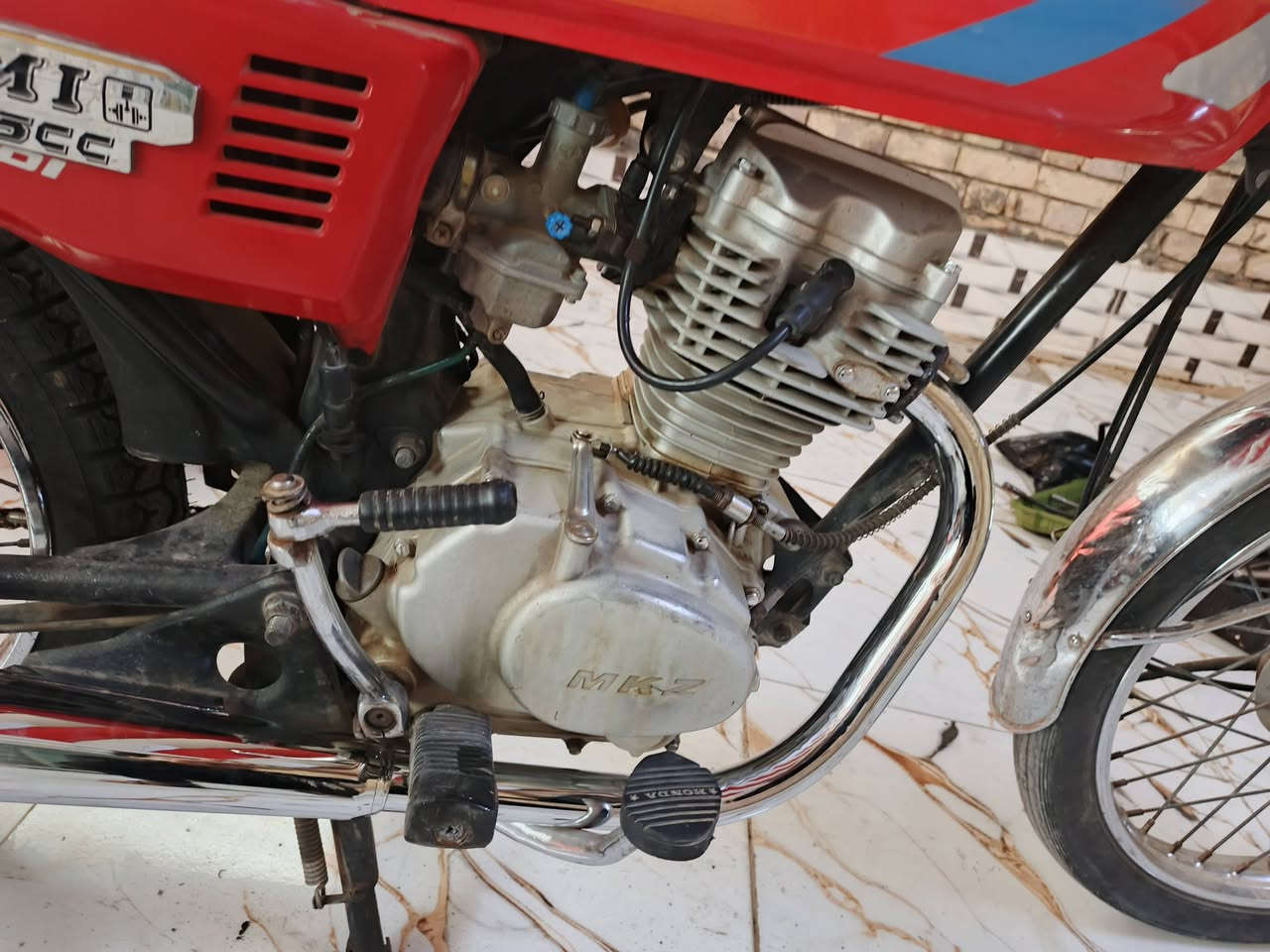 دراجه اوراق مكينه الصليه mKz باب اول عل وضع البلاد سعر 900


**إذا كنت صاحب هذا الإعلان وتريد حذفه لأي سبب، رجاءا أرسل رسالة إلى الدعم الفني**