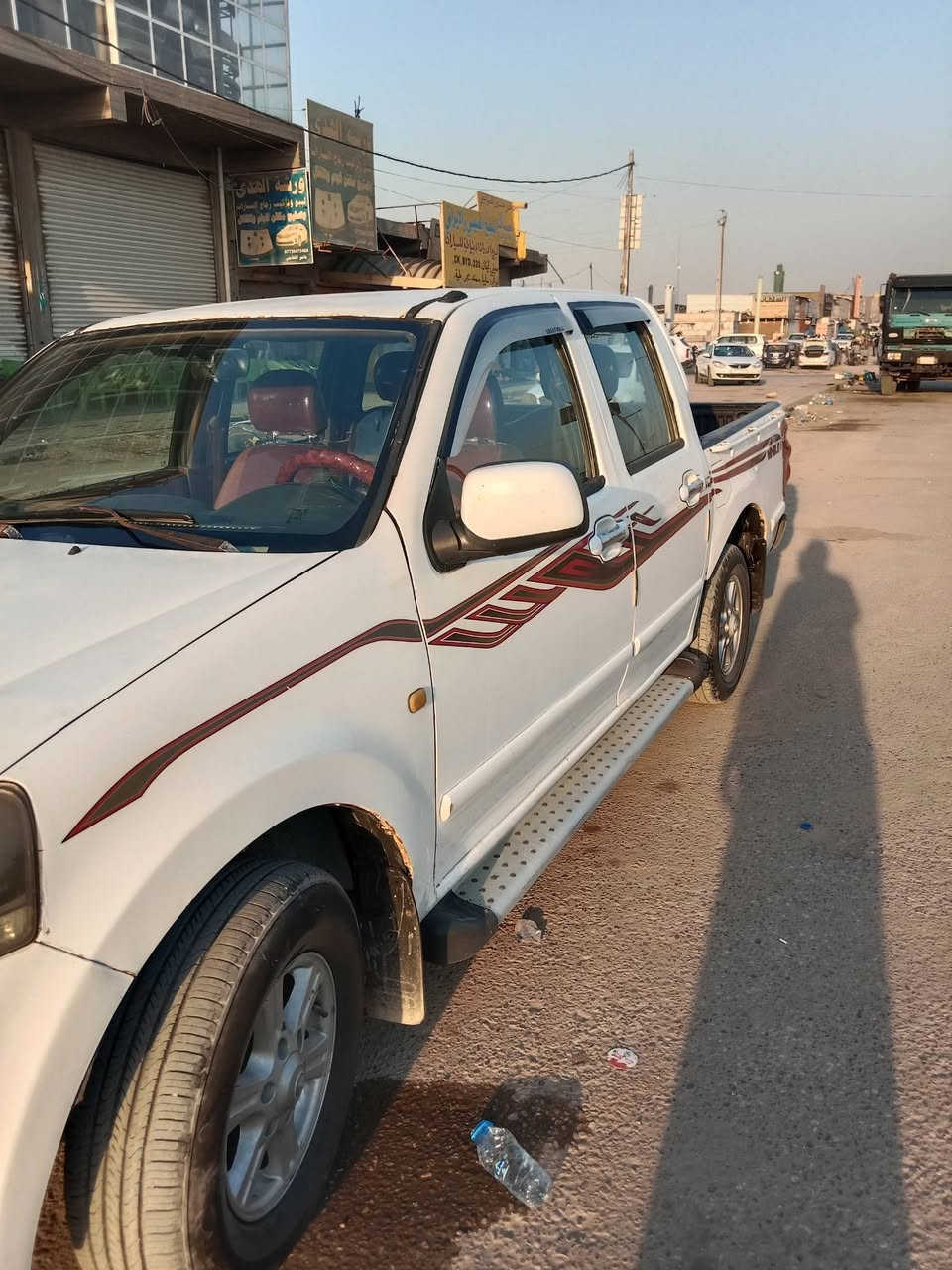 بيكب كريت ويل رقم قادسيه موديل ٢٠١٢ مكفوله من الضربه محدثه ٢٠ كير ومحرك وتبريد وحداديه مكفولات تخم تايرات موجوده بالحله حي نادر الاتصال ***********
