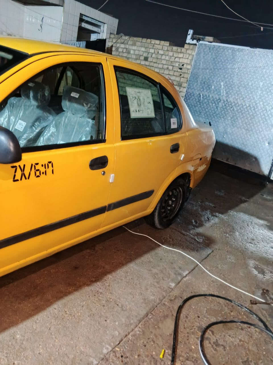 سلام عليكم طيبه لبيع موديل2015 مكينه وكير مكفولات تبريد تدفئه شغال تايرات جدد سياره نضيفه ماناقصه اي شي هاي ضربته موضحه سعر 38ورقه بيه مجال مكاني ابو غريب 
رقم***********
