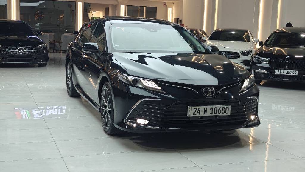 تويوتا كامري 2023 VIP 
ماشیه 23.000کم 
مواصفات خاصه
صيني مواصفات روسي 
محرك 4 سلندر 2.5 لتر 
فول فول 
داتاشو . بانوراما . بردات جانبيه وخلفيه و كشنات امامي وخلفي كهربائي 
دشبول الكتروني 
رقم دهوك تحويل او وكاله ثاني يوم 
العنوان اربيل
مكفوله كفاله عامه 
للاستفسار 
***********
*********** أربيل, العراق
