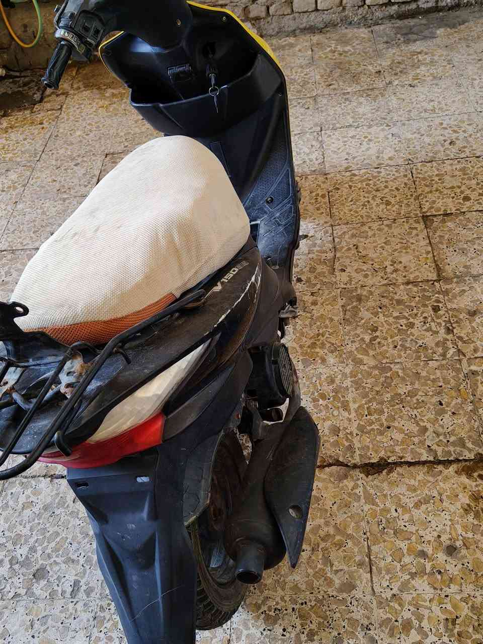 دراجه للبيع ادرس صيني مجفته جديد سعر 100 قفل عنوان كوت خاچيه شارع 40 رقم ***********
