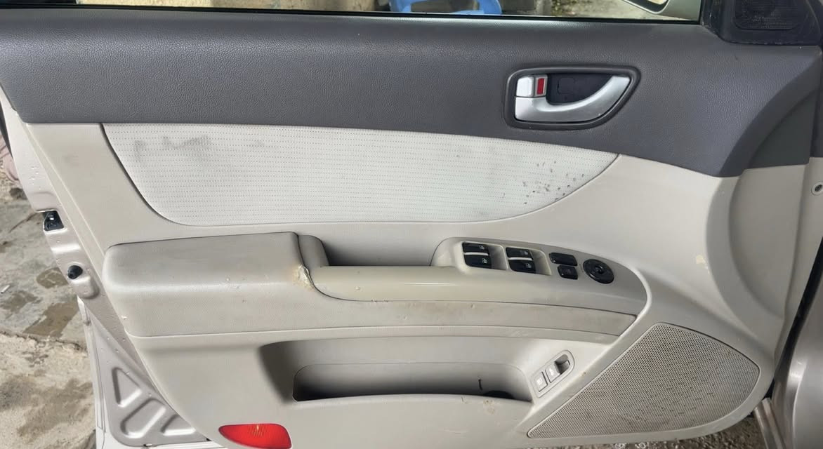 سوناتا موديل 2008 امريكي رقم صلاح الدين مشروع وطني (الماني) سنوية منتهية بـ 2019 تحويل مباشر..محرك 6 سلندر 3300..السيارة ليبل واحد شرط مابيها حادث ولا ضربة ..رش فقط الچاملغ الخلفي اليمين وشبر بالباب اليمين فقط..والسونار موجود..دواخل وغرفتها نظيفة..محرك وكير شرط..صدر امامي خلفي بحالة جيدة..
السعر المطلوب(100)ورقة يعني دفتر وبي مجال قليل..
للأستفسار:
***********
***********
مكان السيارة/الشرقاط...
