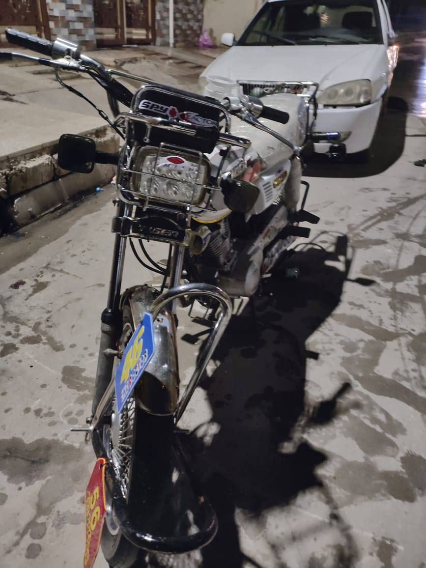 سلام عليكم للبيع ماطور 2020 كامل امكمل لا صرف ولا نفخ دبلات شغاله وارمنيه شغاله منفيس بي السعر 425 وبي مجال للشراي الرقم *********** مكاني الايمن
