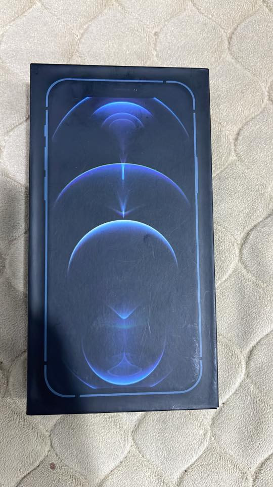 السلام عليكم أيفون 📱 ١٢ برو ماكس جهاز جديد مال بيت ذاكره ٢٥٦ بطاريه ٦٧ بلاديه ملحقاته كارتونه وكيل شحن ما متعوب جهاز لون نيلي مكاني كوت الأحرار السعر ٤٢٥ الاستفسار / ***********
