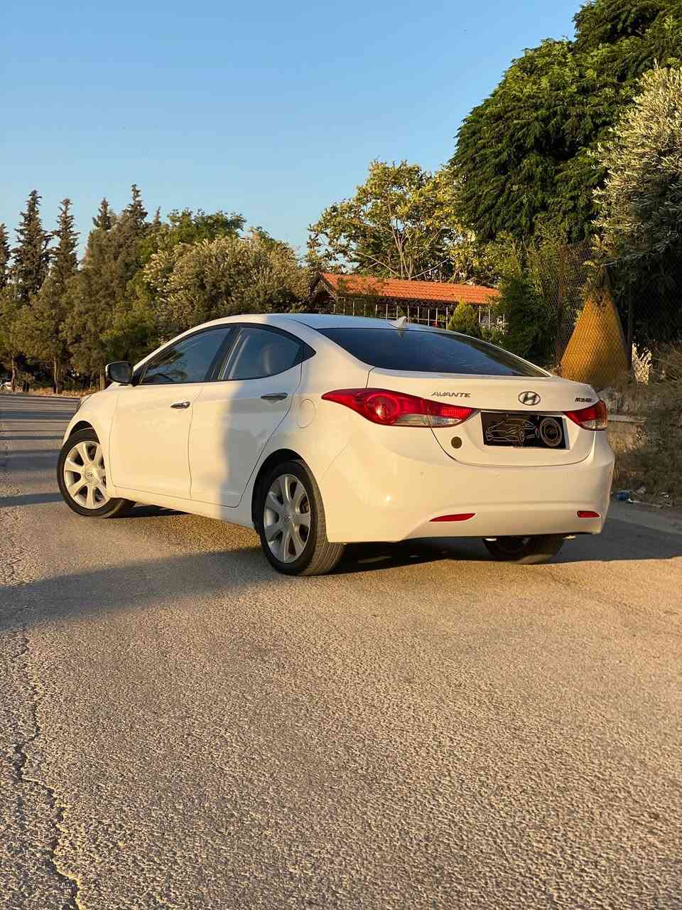 رقم العرض(53)
#HYUNDAI_ELANTRA
#وارد كوري
سنة الصنع :2012
#الوصف👇🏻👇🏻
سعة المحرك : cc1600
ناقل الحركة : اتوماتيك _ تيبترونيك
دخول ذكي
بصمة
مكيف ديجيتال 
مقاعد جلد
مقاعد كهرباء
تحكم مقود
نظام eco توفير وقود
فراملABS
مانع انزلاق
مرايا طي
تسخين مقاعد امامية
تسخين مقاعد خلفية 
حساسات امامية خلفية
اصطفاف ذاتي
جنط كروم قياس 17 
تواجد #حماة #📍دوار اتحاد العمال مقابل كازية المدني 
الموقع الثاني 📍:طريق مصياف جانب مصنع التبغ
#للتواصل ☎️
0984055517
0984055512
0984055513
تابعونا على انستغرام💫
https://www.instagram.com/ahmad__team?igsh=MXdveWd4ZnU3YmhuMA==

#fyp #foryou #viral #explore #trending #like4like #follow4follow #instagood #photooftheday #cars

#cars #carsofinstagram #cargram #carphotography #carlover #carlifestyle #luxurycars #suv #dreamcar #carspotting

#سيارات #عشاق_السيارات #مقارنة_سيارات #بي_ام_دبليو #هيونداي #سيارات_فخمة #سيارات_2023#اكسبلور

#Hyundai #ZERO #reel #Hama #trend #porter


**إذا كنت صاحب هذا الإعلان وتريد حذفه لأي سبب، رجاءا أرسل رسالة إلى الدعم الفني**