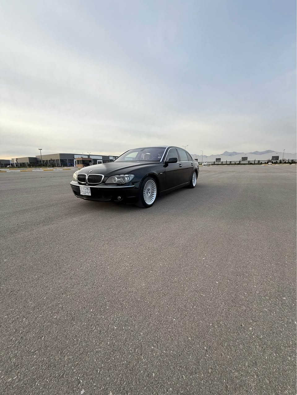 Bmw 750Li 
ساخ دوبه ي 
دوپە ڵە بۆیاخ بێ دە عم 
مۆدێل ٢٠٠٨ قە پات قە پات مواسە فات 
٨بستۆن 
سرات خاص vip
٥پە ردە و بە سمە 
دەرگا سحب 
سە لاجە 
تە برید مە رکە زی  ساردو گە رم 
کوشن هیتە ر
حاسە 
ناو خە نە ی  
٤تایە و ویلی لۆک 
سە یارە کە لە رە سما چۆنە لە پێشە وە زۆر زۆر جوانترە  
 هیج عە یبێکی نییە و هە مو گیانی بە شەرت 
  فول مواسە فاتە  زۆربە یم نە نوسیوە 
ئە وە هە مو زانیارییە کانیە تی تکایە بۆ پرسیار تێل مە کە 
ئیشی قەرزو قیست  ناکە م 
  لە سلێمانیم 
سعر٧٢گە ڵا 
*********** السليمانية, العراق
