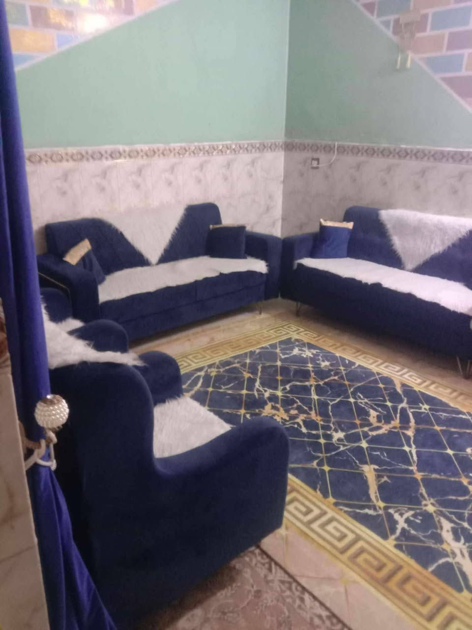 للبيع تخم 10 مقاعد بـ 400 الف، وطقم طاولات (3 قطع) بـ 50 الف، وبردة أم الكتيبة بـ 100 الف.. الأغراض نظيفة جداً والسعر مناسب، العنوان: بغداد - الشعلة - منطقة الدهنة."


**إذا كنت صاحب هذا الإعلان وتريد حذفه لأي سبب، رجاءا أرسل رسالة إلى الدعم الفني**