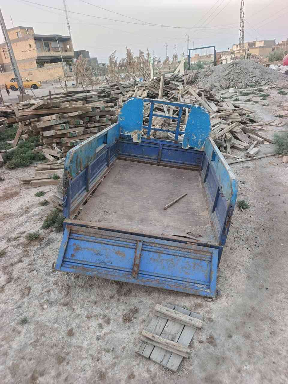 سلام عليكم  بدي ستوته   البيع   جديد صبق شريكه كله وضع شريكه بس الكاعيه طاكه ما ملحم أبد  وضع شريكه المكان الخضر  سعر 145   قفل   ***********
