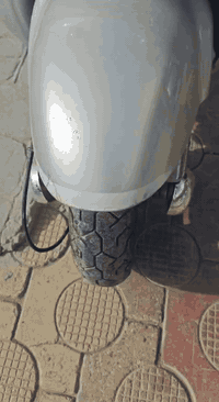 سلام عليكم
دراجه عبد حليم كلاسك اليدي وانهم جيل طيبين 
كلاسك مال جناي انتيكه 
شغاله اشاير عالي ناصي كلها مكفوله 
البيع  ٦٥٠ بيها مجال خادم الطيبين بغداد زعفرانيه رقم ***********
