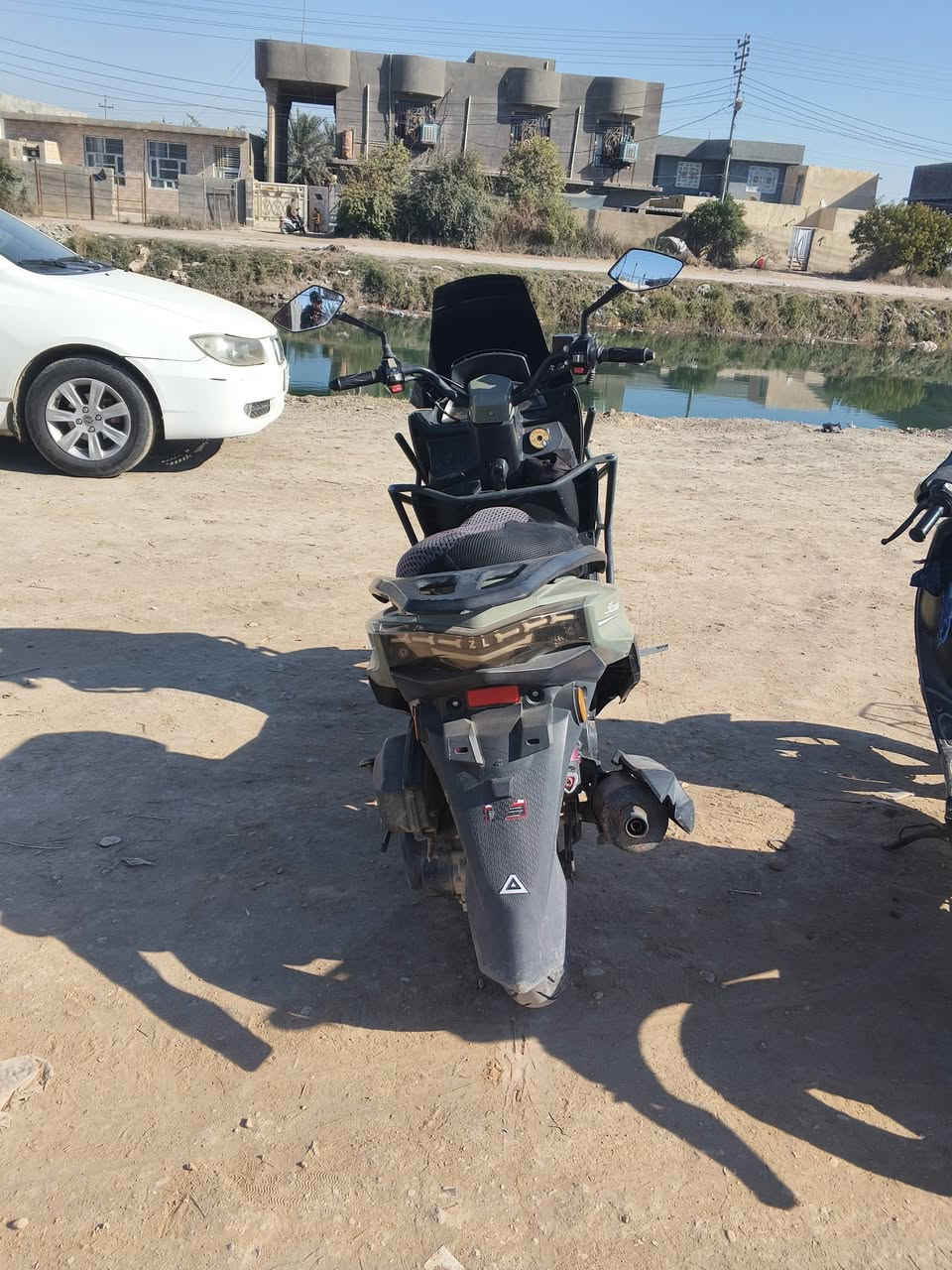 دراجه فول مواصفات كهربائيات كلهه شغاله الدراجه خير من الله  السعر ع خاص او اتصل ع رقم ***********
