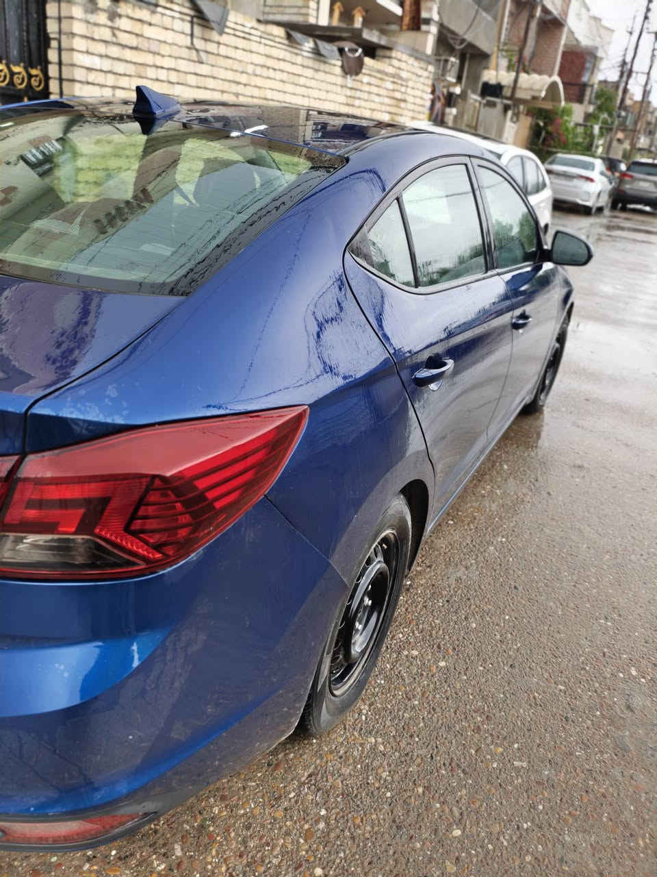 سلام عليكم النترا موديل عشرين امريكي رقم بغداد  (((للبيع فقط  بدون مراوس)))  محرك ٢٠٠٠ دوش  سيارة بأسمي
حادثها بالصندوك.  كير مكينة كهربائيات تبريد خير من الله .
رادار وحساس كامرة خلفية مانع انزلاق. دوشمة وبوليش  جديد كاعية  والصندوك جلد .  لايت جديد سيارة 
مكاني بغداد الدورة شارع ستين 
السعر(( 135)) وبيها مجال للشراي تجي وتفحص تقتنع وتدلل    *********** عمار ابو ياسر 
ياسر ***********
