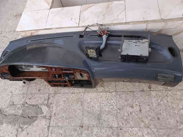 السلام عليكم
دشبول بريجو كامل ضفيره وعينه ومسجل البلاد مال تفصيخ 
ويلات 15 كل زوج شكل مثل ما موضح في الصورة 
المكان البصرة أبو الخصيب محيله 
***********
