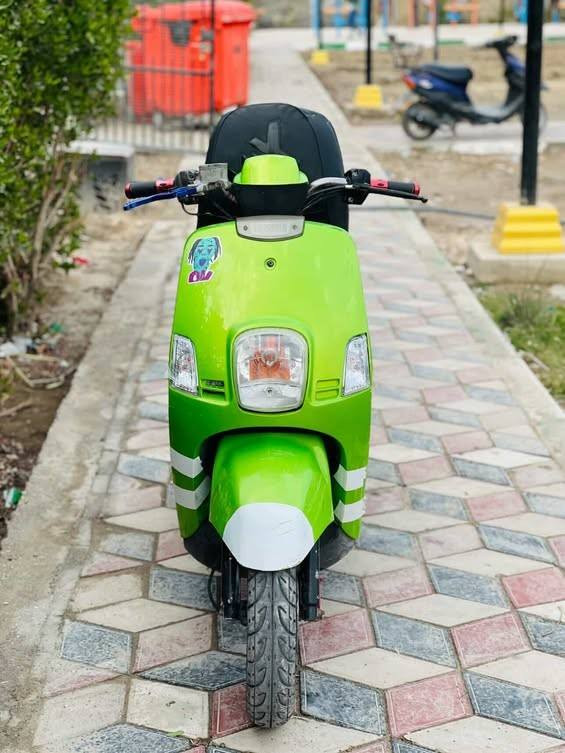 بوليسي للبيع جاهزه للخير سلف هندر اشاير كلوب رمشات قفل جنطه قفل سكان كله شغال مفتوحه دراجه خير من الله سعرها 625 وبيه مجال مكان ناصريه مركز رقمي ***********
