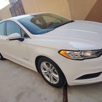 فورد فيوجن للبيع مواصفات SE موديل 18 هايبرد بدون ضرر بدون صبغ ماشية 64...