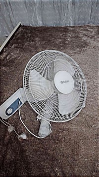 مروحة حائطية • بلسان • 16 بوصة