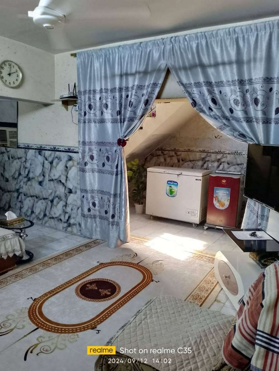 بيت للبيع كامل او نصفين
البيتين معزولات الشماعية فرع جامع الرسول ص المساحة الكلية 220 م
الاستفسار ***********
