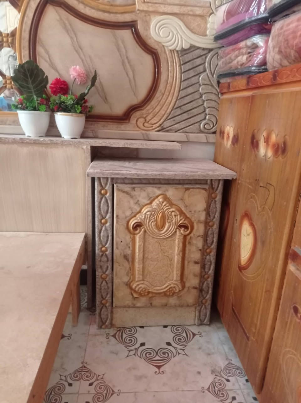 غرفه عراقي نوم نضيفه كلش للبيع سعره600 مناسب إتصال ع الرقم ***********
