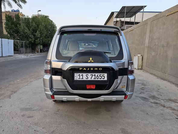 سلام عليكم 
باجيرو خليجي كويتي وكاله مديل 2020 راس الارنب ماشيه 72   رقم بغداد الدولي الجديد باسمي محرك 6سلندر 3500 دفع رباعي فول تحكم استيرن دفع رباعي شاشه قلاب كامره خلفيه كامره اماميه مري شفط كشن كهربائي داخل مخمل اف وايت ثلاث قطع تبريد زراك لايت زنون عالي ناصي بلادي حساس خلفي لد نهاري برده صندوك خلفيه داخل مطعم صاج لون السياره سلفر السياره عل وضع الشركه كير محرك تبريد تخم تاير السياره جاهزه سويج عدد 2 ثلاجه بالجكمجه مانع انزاق ونحدار كروز سرعه مكاني بغداد سعر 220 بيه مجال رقمي ***********
