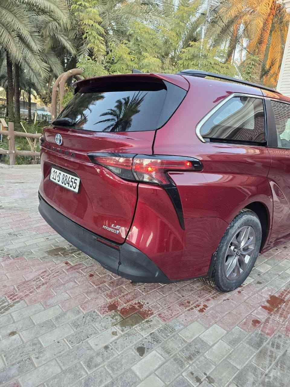 السلام عليكم تيوتا سينا للبيع
موصفات LE معروفه تجي كشنات كهرباء 
باب كهرباء 
تثبيت سرعه تفاعلي الموصفات معروفه  السياره وارد امريكي

 حادثها  جاملق من صفحت السايق فقط  ماشيه 31m  
رقم بسمي تحويل مباشر 

سعر 235 بيها مجال حك الجيه 
مكان كربلا طويرج 
رقمي : ***********
