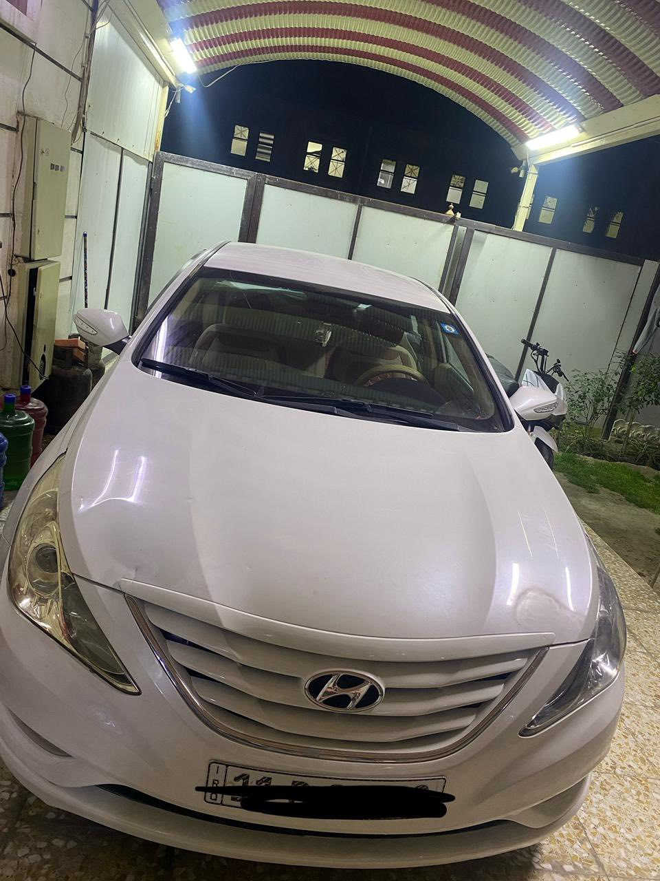 سوناتة للبيع 2011بسمي  بغداد رقم انكليزي مكينة 2400 دوش بيهة شخط مصبوغة بابين وجاملغ اثر شخط بدون طربة شخط فقط  ونصبغن سيارة جاهزة تبريد شغال مكاني بغداد الغزالية  سعر 115 شدة وخمصطعش   رقم هاتف ***********
