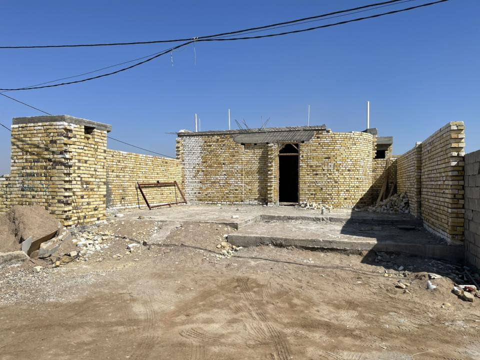 هيكل للبيع المكان الخضراء مقابيل المعارض زراعي مرقم من البلديه المساحه 200 متر رفته شيش باقي المطبخ والاستقبال فقط ماكاملات مثل ماموضح بلصور  

للاستفسار الاتصال ‭
***********
***********

