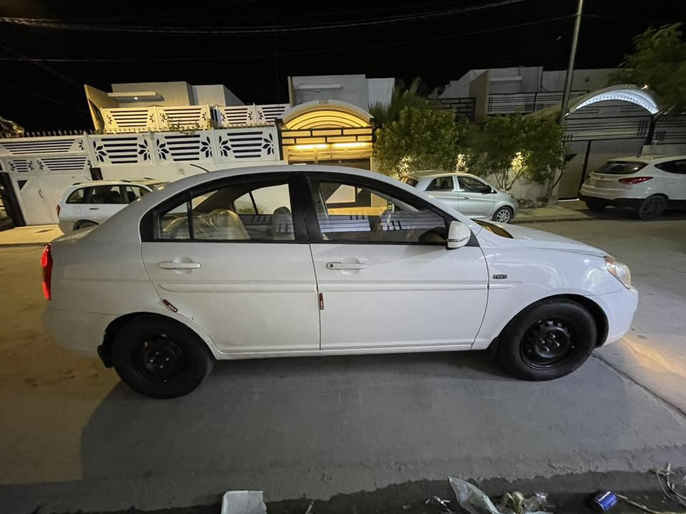 السعر 97
المكان النجف الأشرف 
هونداي اكسنت موديل 2011
مكينة1600
مكفوله كفاله عامه من الصبغ ما عدا بارد بسيط 
محرك وكير حدادية مكفولات
تبريد ثلج تخم تاير جديد
وكالة ومداور مضمونه
الرقم ***********
