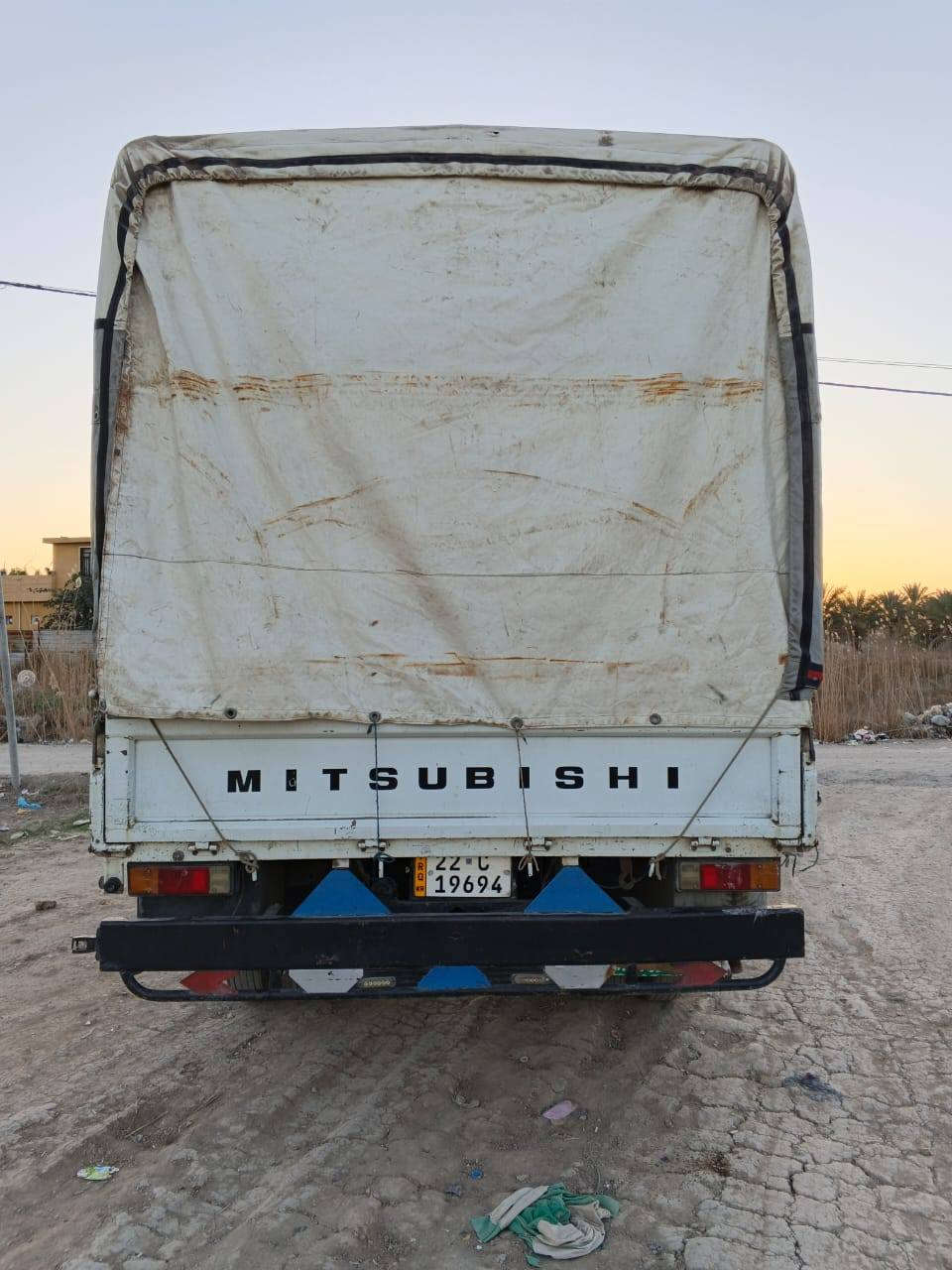 كنتر 2015 بسمي تحويل جديد كير مكينه تبريد صدر تخم تاير كفاله بيها طخه اباب السكن فقط مكاني بغداد المحموديه ***********//***********  شراي اتصل  السعر 195 وبيها مجال
