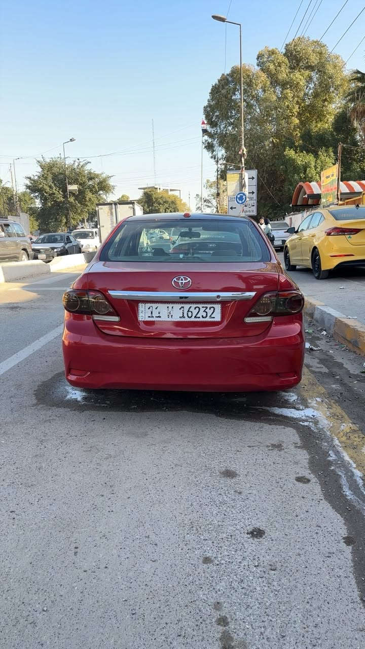 سلام عليكم كورلا موديل  2010 محدثة 2013 سيارة حلوة ونضيفة وارد امريكي ضربتها جاملغ خلفي  وصندوك بيها جراد قمارة وبنيد فقط   كاملة سيارة  ليبل واحد البجم كبس مناقصها شي سعر 105 وبيها مجال بسيط 
العنوان بغداد الاعظمية الاستفسار ***********
