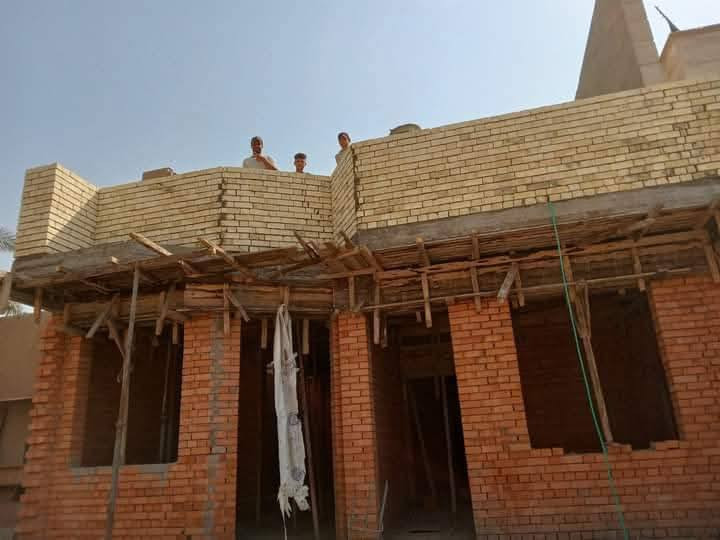 السلام عليكم خلفه بناء على الدبل وقطعي تسليم هيكل تسليم مفتاح ترميم كرسته وعمل او بس عمل عملي بغداد مكاني مدينة الصدر أي استفسار بلخدمه ***********
