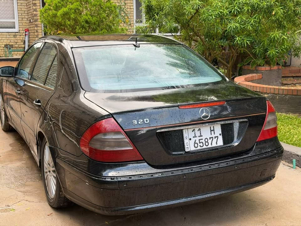 W211 2004 e320 avangard
السيارة عدنه من ثمان سنوات 
فول مواصفات معروفه من موضوع البرده و الحساسات البلادية 
 السيارة متعوب عليها
مبدل الها سيت بلكات ١٢ بلك اصلي 
مجاول مبدلهن
 اير فلو 
جويتر 
زوج دجات مال مكينه 
منظف مسطرة نوزلات 
و صدر امامي ب٨٠٠بوش الماني جديد
عربه خلفية مسولها ادامه قطعه وحده 
تبريد 
بطارية شادلها مال تاهو 
هذه الحجي خلال اخر ٦٠يوم 

قبلها بسنه مبدل راديتر جديد 
محدث لايتات ٢٠٠٨ مشيف ب٢٩٠الف 
حادثها بالدعاميه راسلني ادزلك تفاصيل 
و اكو هواي السيارة اني ماعيفها ابد اي شي بسيط اصرف عليها
حادثها خشم بنيد 
و صابغها يم حسين الروسي و المعروف لا يعرف ابن طويريج 
المكينه بيها لاتسيك ولف و ضعف بالخانه رقم ٦
ماشية ٣٢٠ الف كيلومتر 
رايدها ب١١٥ و بيها مجال للشراي 
متواجد بالحله و بالدوره ابغداد
راسلني خاص و بيك خير و تدلل


**إذا كنت صاحب هذا الإعلان وتريد حذفه لأي سبب، رجاءا أرسل رسالة إلى الدعم الفني**