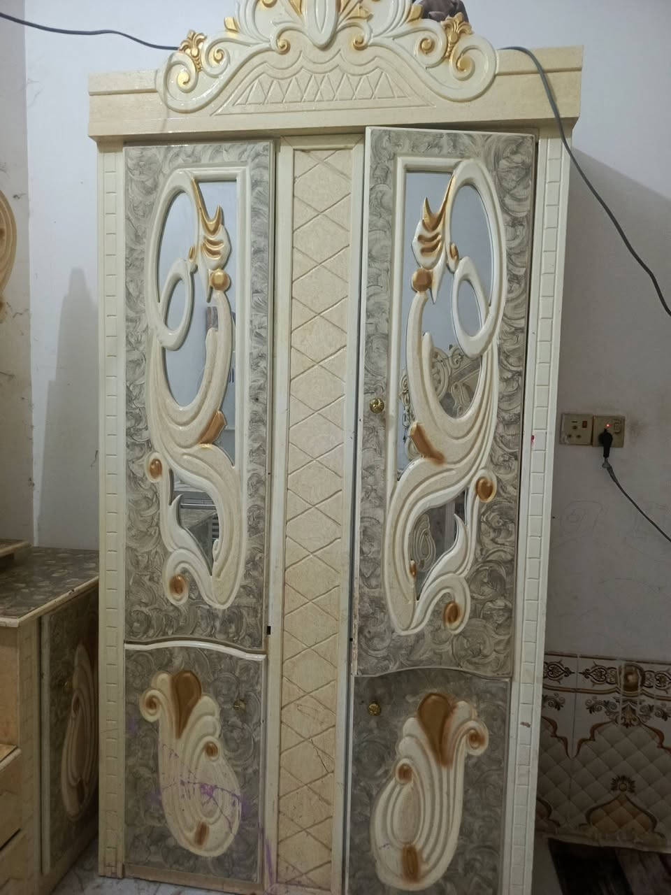 غرفة للبيع نضيفه عراقي ولتصميم تركي نضيفةة وجديده سعر 600وبيهه مجال


**إذا كنت صاحب هذا الإعلان وتريد حذفه لأي سبب، رجاءا أرسل رسالة إلى الدعم الفني**